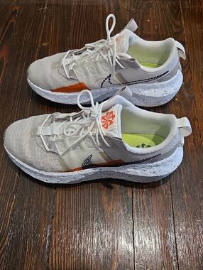 Nike CRATER... Gray and Orange Lightweight Performance Sneakers